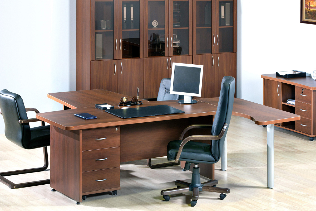 Комплект мебели для кабинета. Офисная мебель. Офисная мебель кабинет руководителя. Стол офисный. Стол директора.